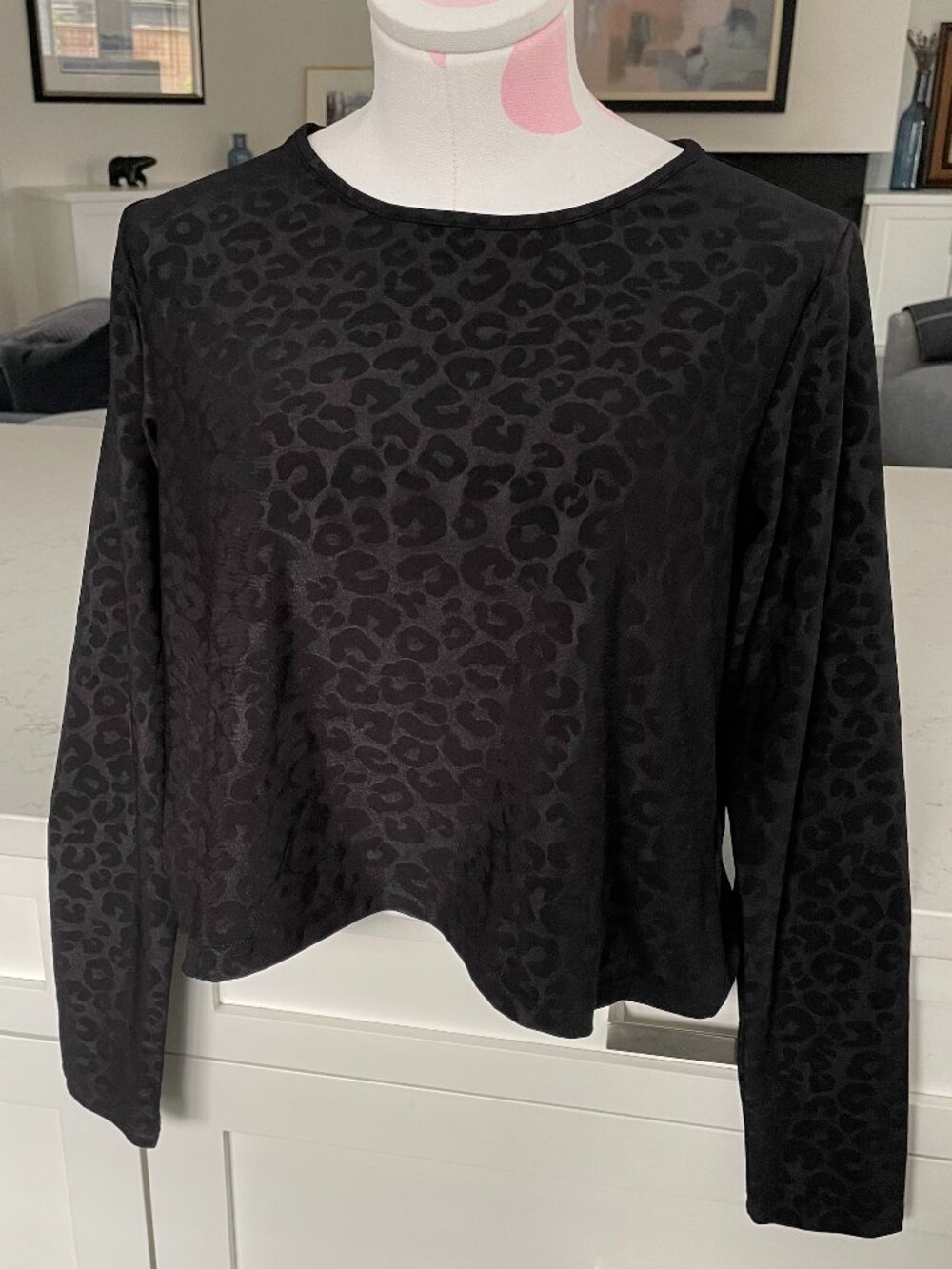 Sympli Embossed Jersey LS Boat Neck Monochromatic Animal Print Top Black Sz 8